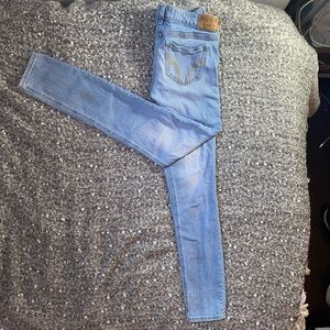 Women’s Hollister Low-rise Light-Wash Skinny Jeans